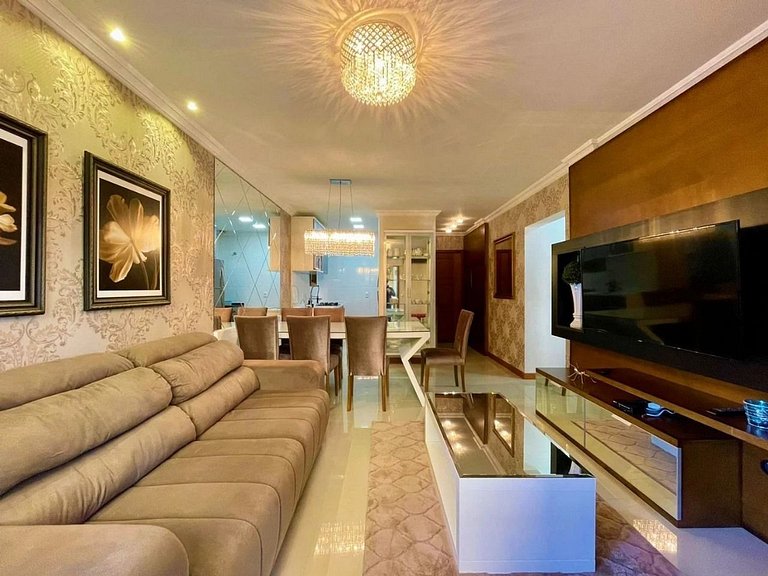 Sophisticated Apartment in a Great Location