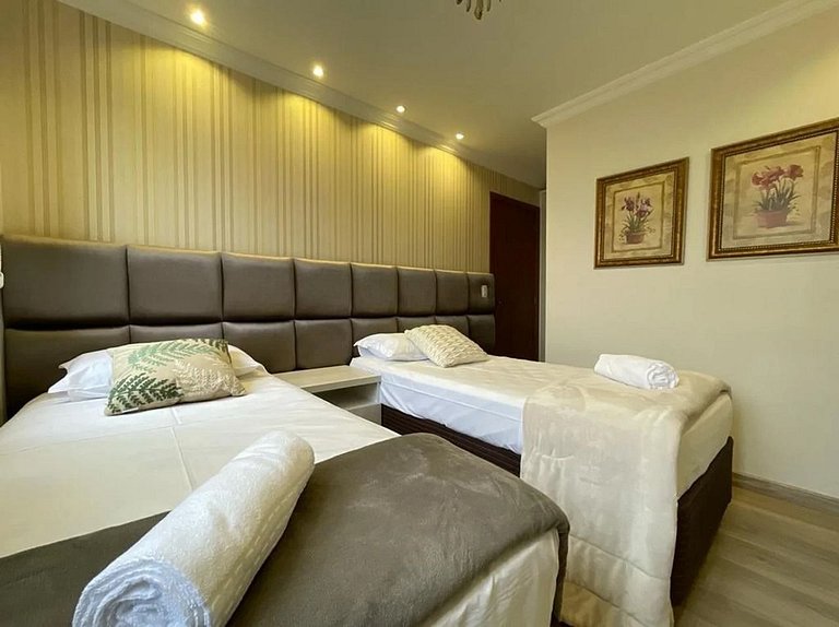 Sophisticated Apartment in a Great Location