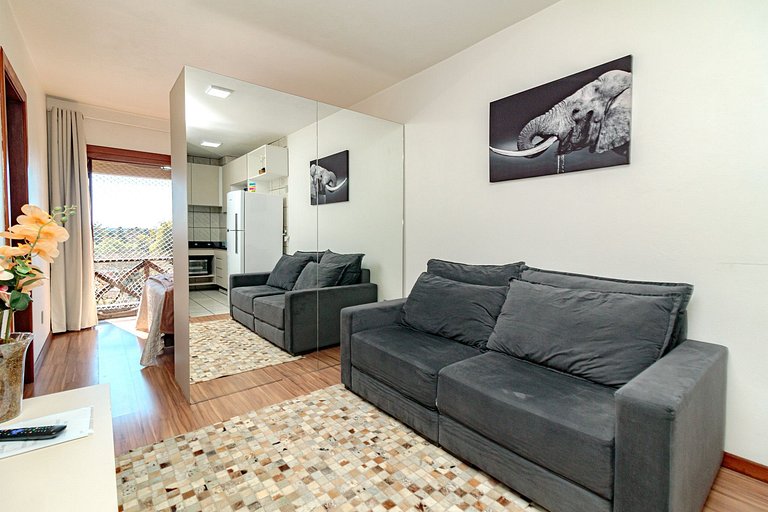 Loft no Coração de Canela — Acomoda até 4 pessoas