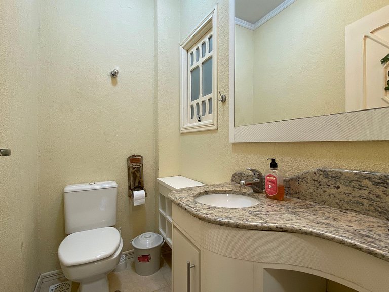 Espaçoso duplex 4 dorm para 10 pessoas no centro