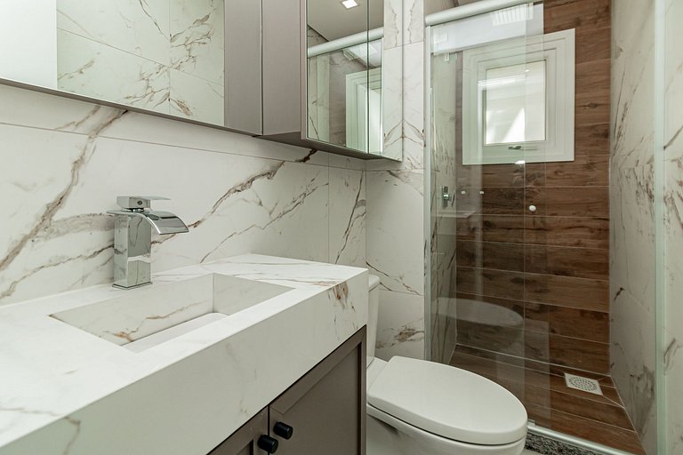 Apto Novo e Completo 2 Suítes no Bairro Bavária