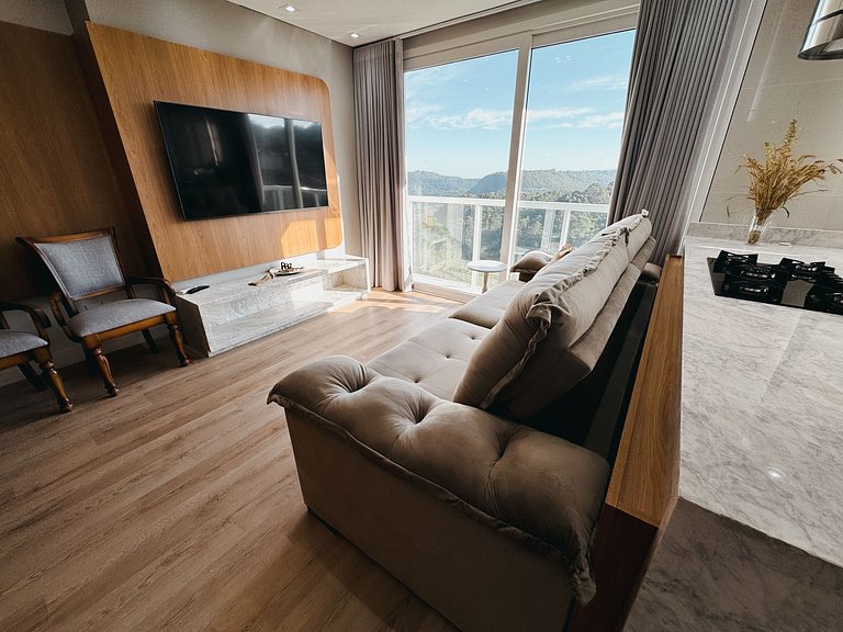 Apto 3 Suítes com Vista Espetacular para o Vale