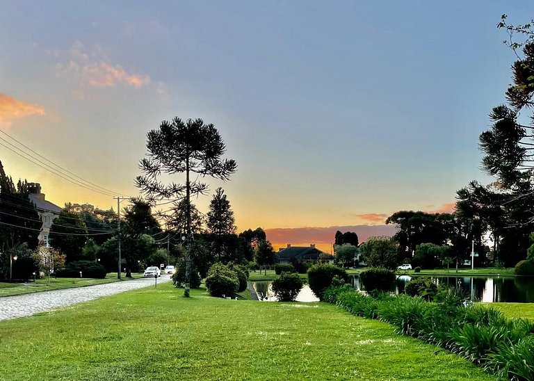 Casa Exclusiva Com 3 Suítes Em Condomínio Luxo