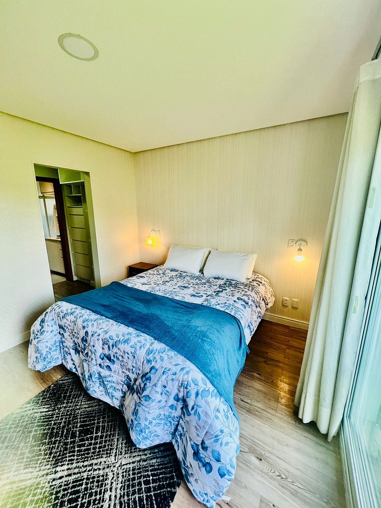 Casa Exclusiva Com 3 Suítes Em Condomínio Luxo