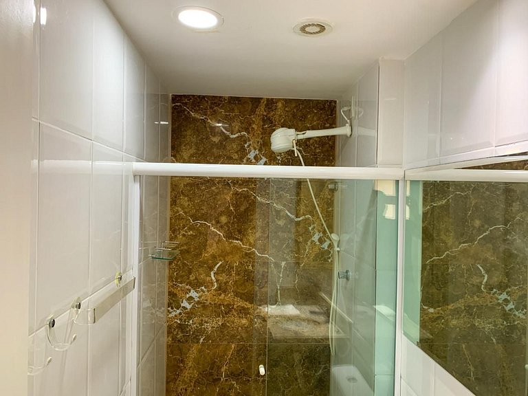 Aconchegante 2 dormitórios com 3 piscinas